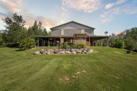 860 E Butterfield, Charlotte, MI 48813