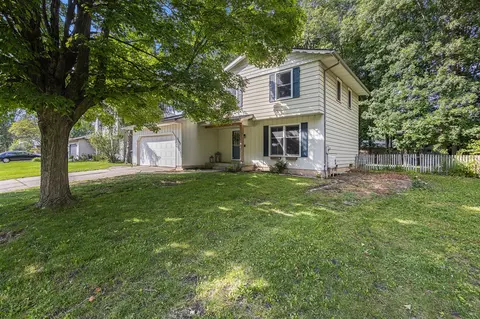 2107 Bayham, Kentwood, MI 49508