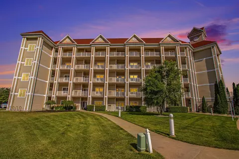 225 Lakeside, Ludington, MI 49431