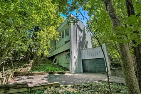 626 Hilltop, Sawyer, MI 49125