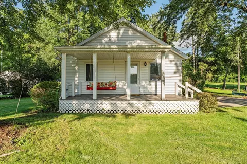 1931 River Blf, Niles, MI 49120