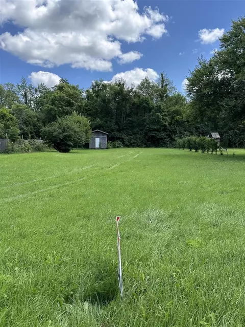 V/l East, Niles, MI 49120