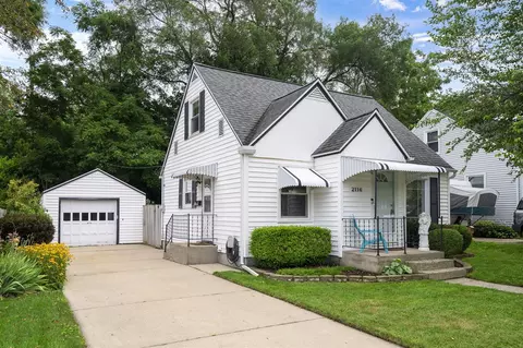 2116 Riverside, Grand Rapids, MI 49505