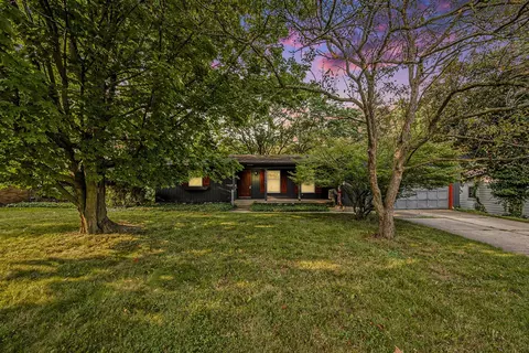 2738 Burritt, Grand Rapids, MI 49504