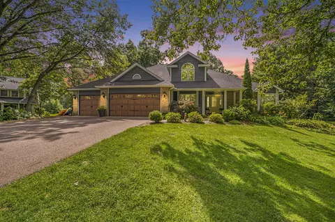 7876 Summerhill, Kalamazoo, MI 49009