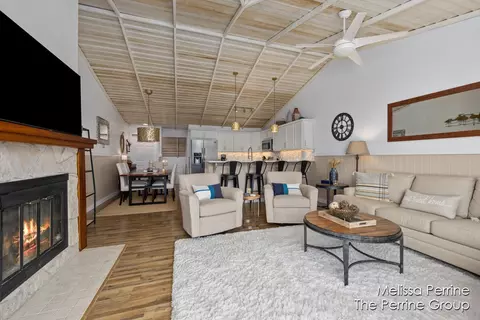 Living - 354 Mariners Cv #38, Douglas, MI 49406 photo 7 of 7