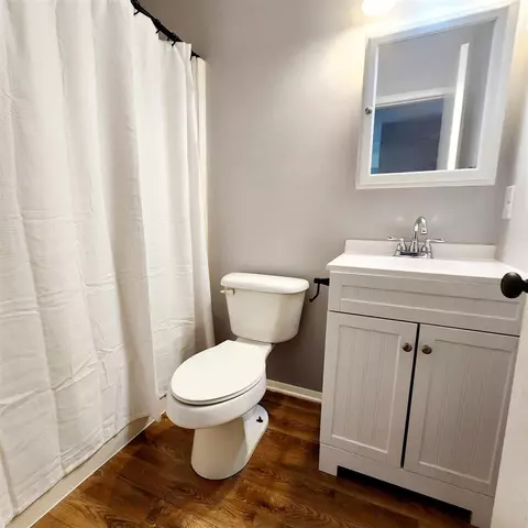 Bath - 4525 Westbrook #39, Jackson, MI 49201 photo 1 of 1