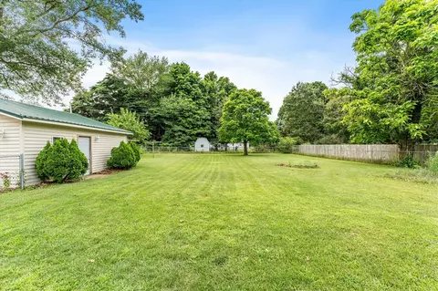 Exterior - 71196 Union, Union, MI 49130 photo 6 of 11