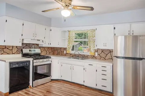 87 Munn, Hesperia, MI 49421 photo 5