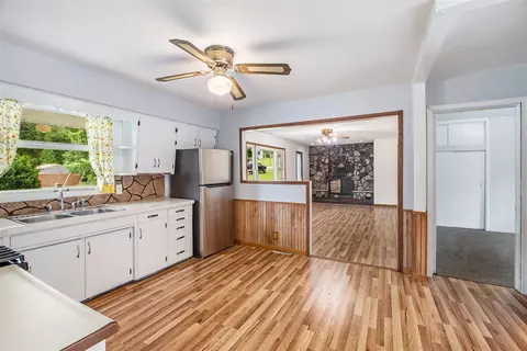 87 Munn, Hesperia, MI 49421 photo 6