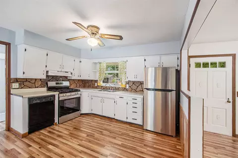 87 Munn, Hesperia, MI 49421 photo 4