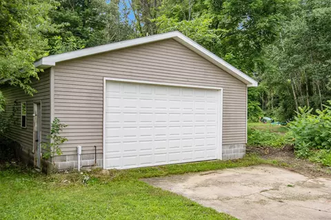 87 Munn, Hesperia, MI 49421 photo 17