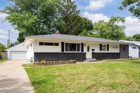 1833 Carlton, Grand Rapids, MI 49505