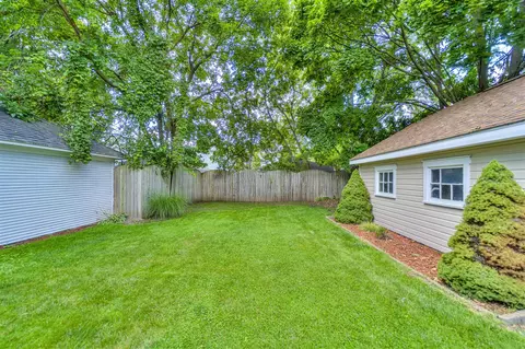 112 N Bowen, Jackson, MI 49202 photo 7