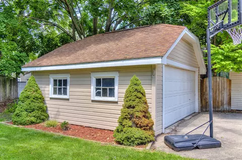 112 N Bowen, Jackson, MI 49202 photo 8