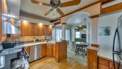 112 N Bowen, Jackson, MI 49202 photo 16