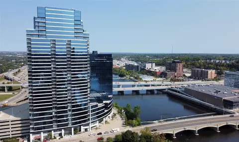 335 Bridge #902, Grand Rapids, MI 49504