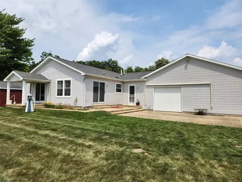 Exterior - 1844 E 88th, Newaygo, MI 49337 photo 2 of 3