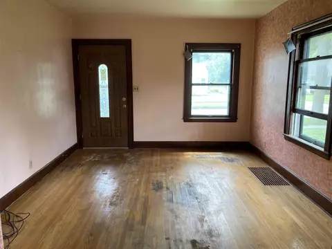 552 Sparks, Jackson, MI 49202 photo 3