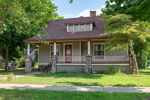 108 W Telegraph, Dowagiac, MI 49047