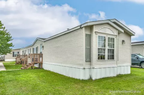 4358 Warwick, Wayland, MI 49348