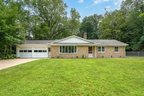 2484 Wolverine, Kalamazoo, MI 49004