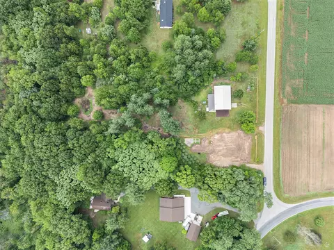 437 E 132nd, Grant, MI 49327 photo 3