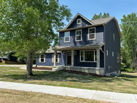 109 Flint, Brooklyn, MI 49201