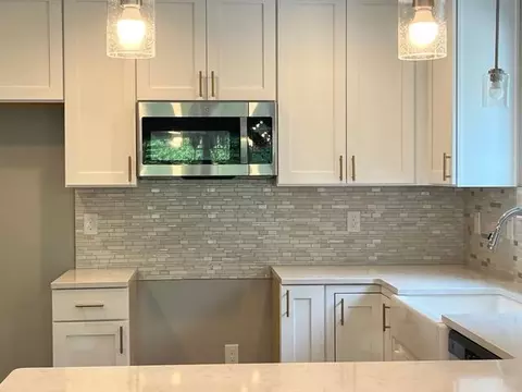 Kitchen - 109 Flint, Brooklyn, MI 49201 photo 2 of 3