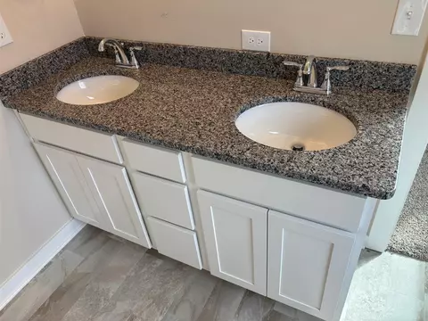 Bath - 109 Flint, Brooklyn, MI 49201 photo 3 of 6