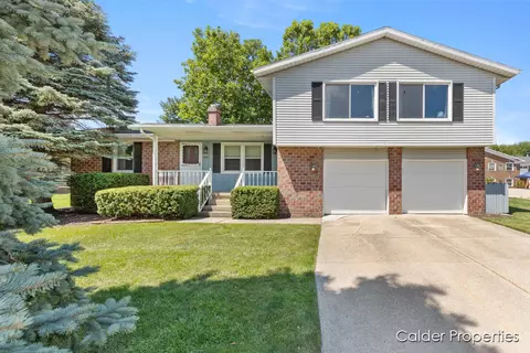 4487-4489 Applewood, Kentwood, MI 49508
