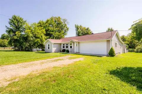 66641 Co Rd 681, Hartford, MI 49057