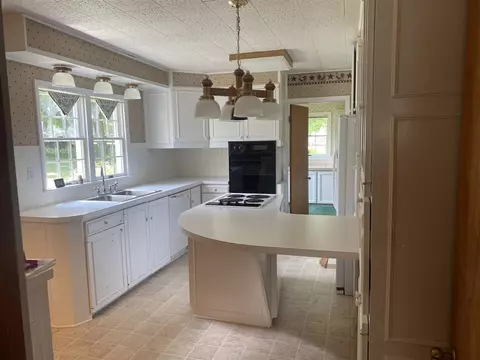 Kitchen - 210 E Gilson, Edmore, MI 48829 photo 2 of 2