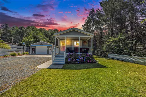 1878 N White Birch, Mears, MI 49436