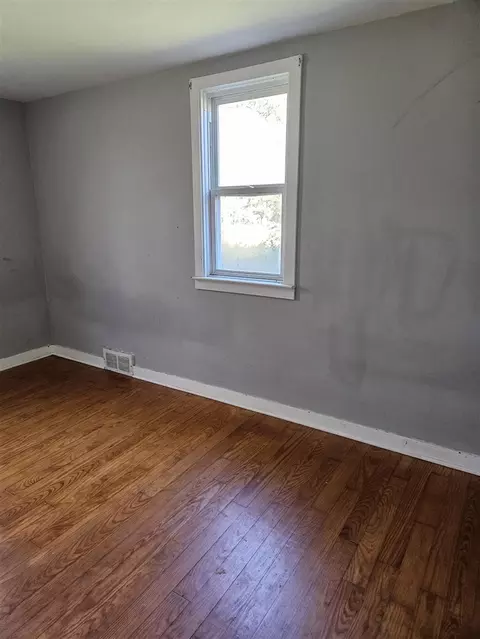 810 E Remus, Mount Pleasant, MI 48858 photo 13