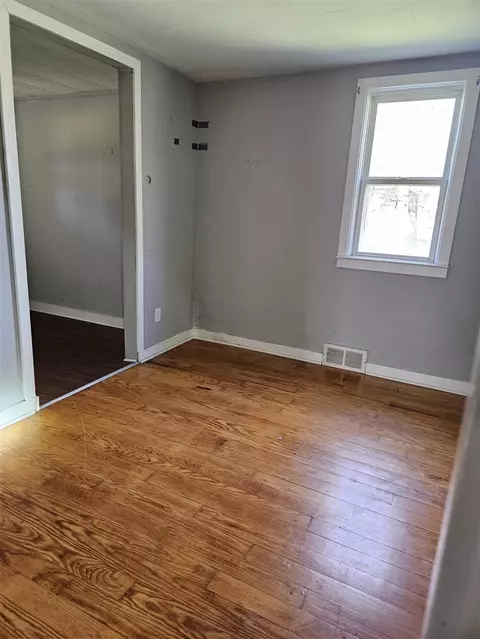 810 E Remus, Mount Pleasant, MI 48858 photo 18