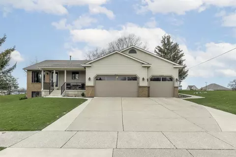 8409-8411 Woodruff, Byron Center, MI 49315