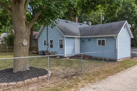 802 N Irving, Greenville, MI 48838