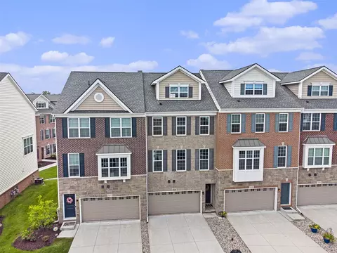 View/Area - 2834 Ridington, Ann Arbor, MI 48105 photo 1 of 3