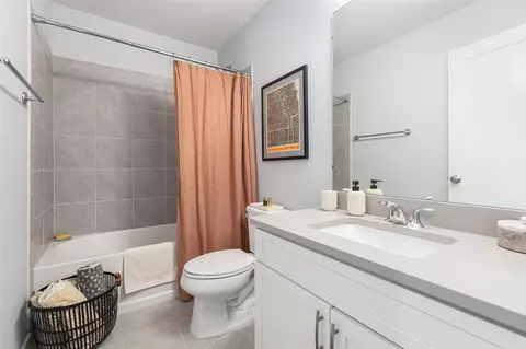 Bath - 2834 Ridington, Ann Arbor, MI 48105 photo 3 of 3