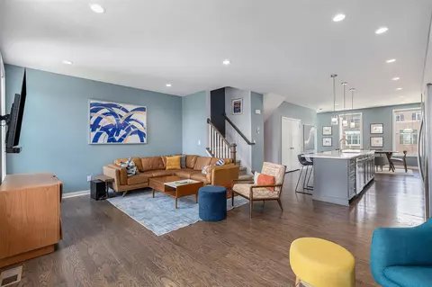 Living - 2834 Ridington, Ann Arbor, MI 48105 photo 2 of 3