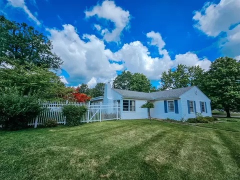 104 Lumbard, Hillsdale, MI 49242