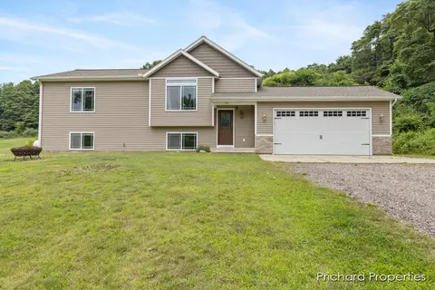 3137 125th, Allegan, MI 49010