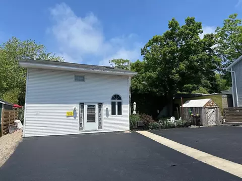 132 Mason #1, Saugatuck, MI 49453