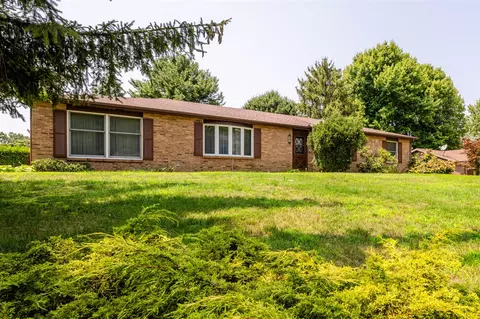 1803 Norfolk, Stevensville, MI 49127