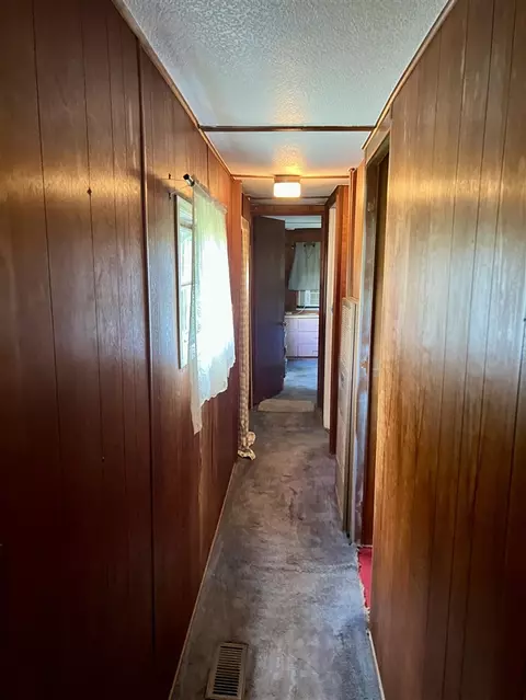 Entry Way - 4101 Garland, Jackson, MI 49201 photo 1 of 1