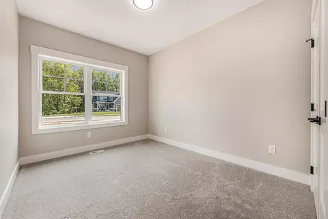 Bedroom - 1875 Stratford, Walker, MI 49534 photo 4 of 4