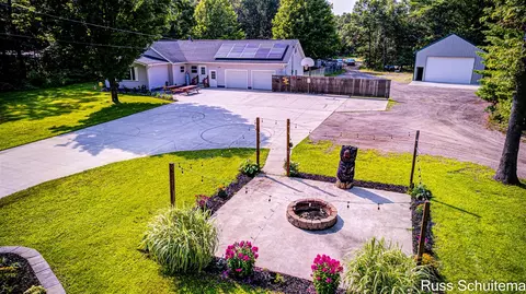 2789 Holton, Muskegon, MI 49445