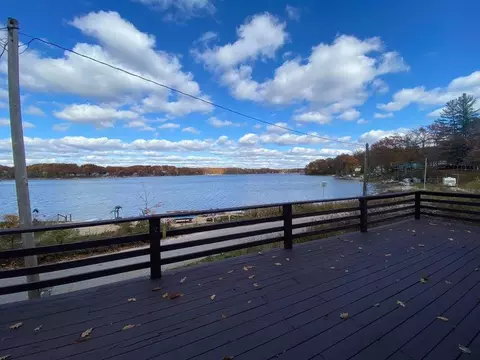 7061 Lake Shr, Walkerville, MI 49459