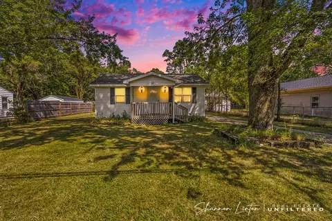 10 N Densmore, Muskegon, MI 49442